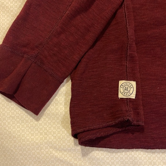 ⚫️men’s American eagle top - Picture 2 of 3